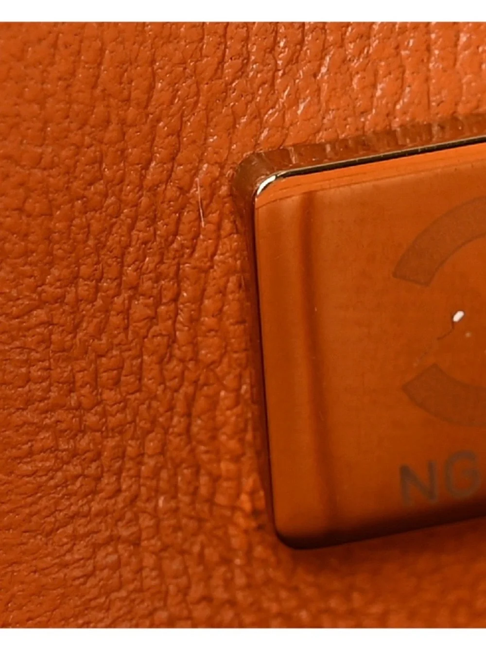 Chanel Caviar Classic Flap Bag - Picture 4 of 9